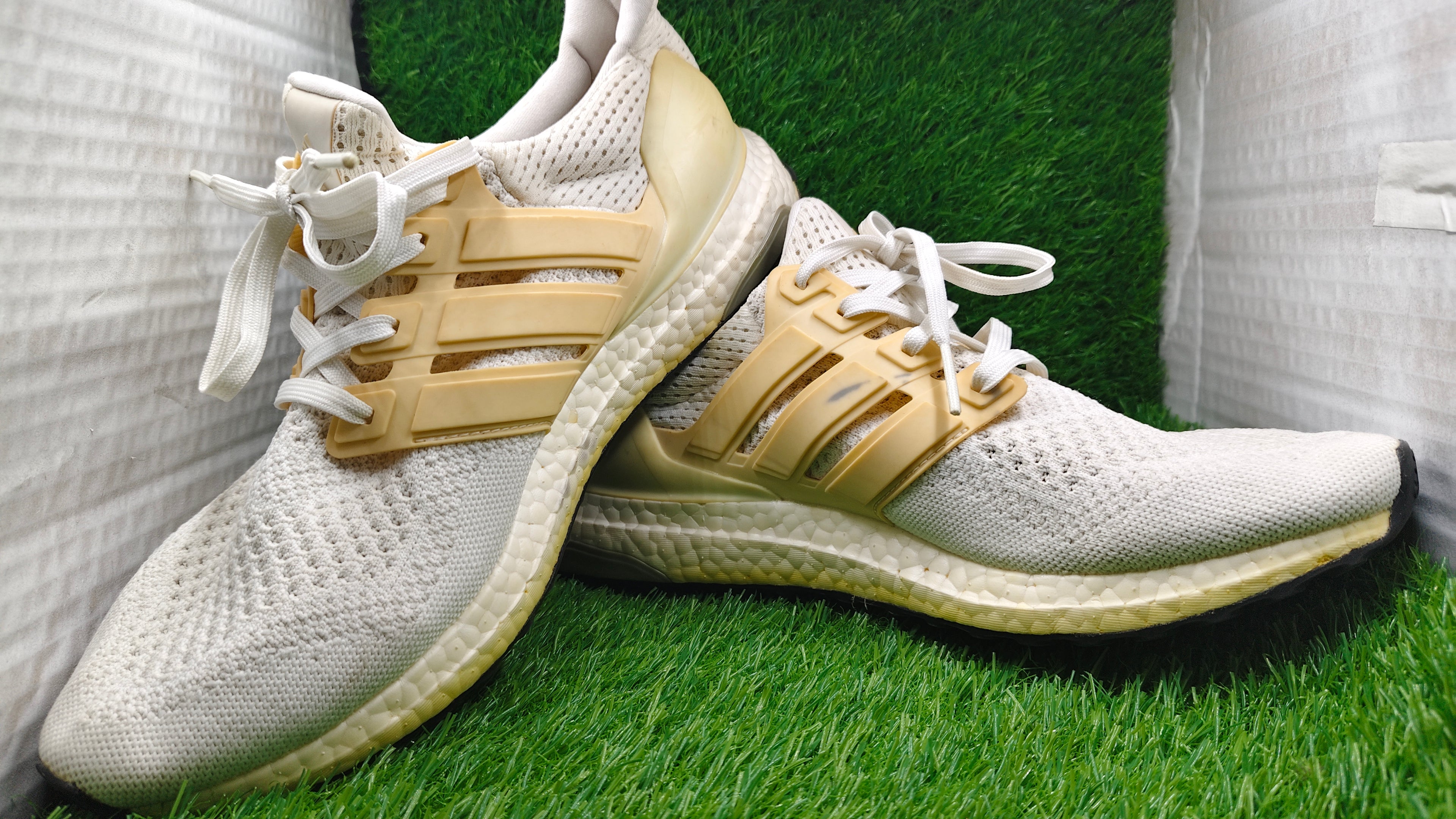 Adidas UltraBoost 1.0 - Vintage Cream / Off-White
